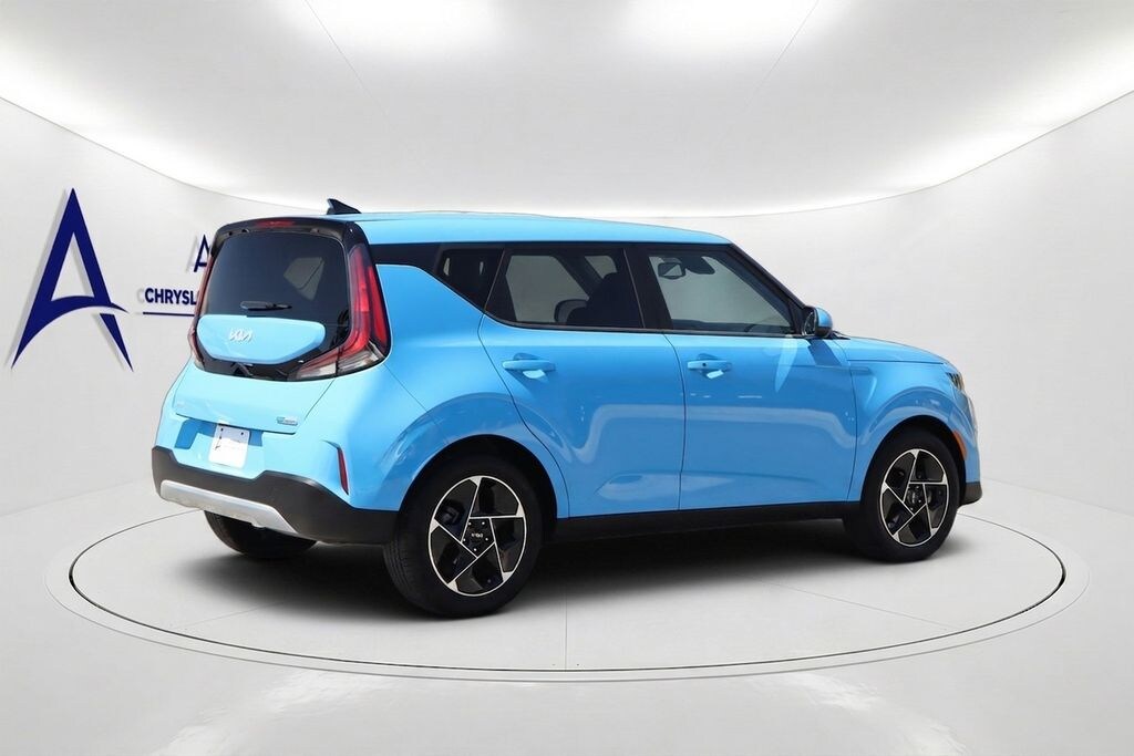 Used 2024 Kia Soul EX Hatchback