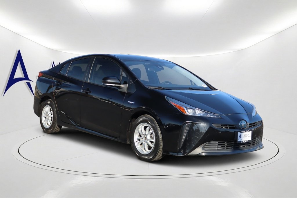 Used 2021 Toyota Prius L Hatchback