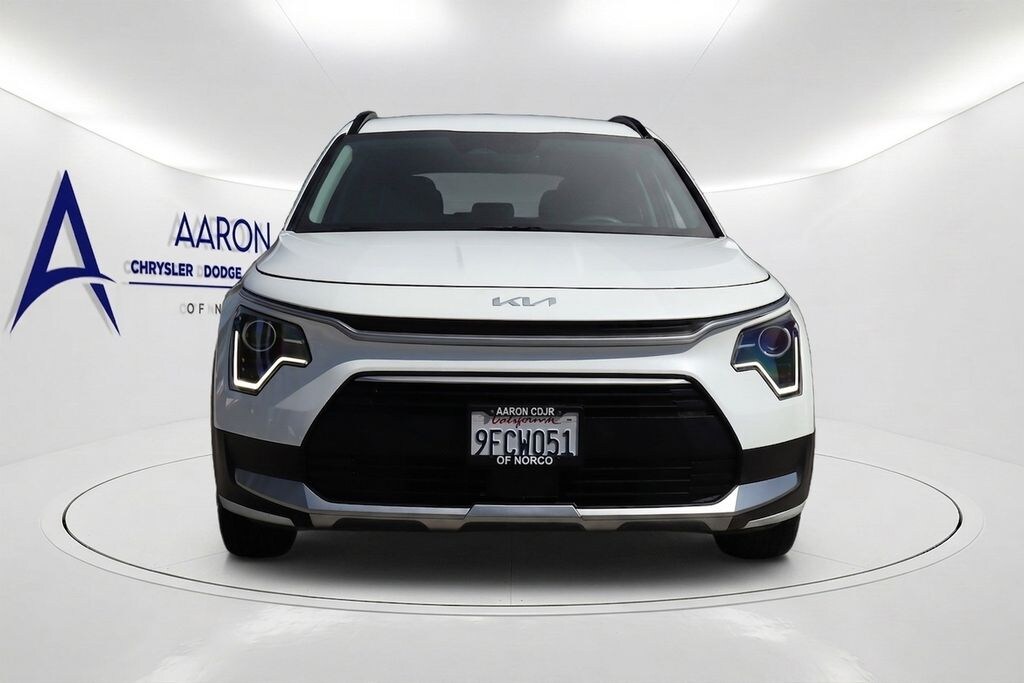 Used 2023 Kia Niro EX SUV