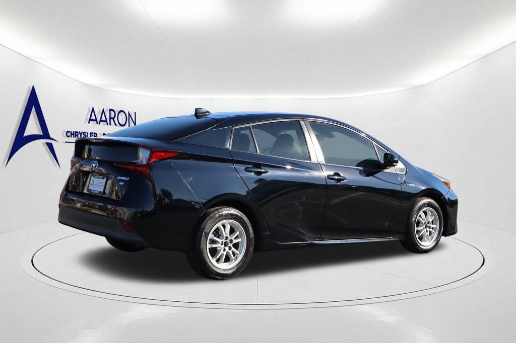 Used 2021 Toyota Prius L Hatchback