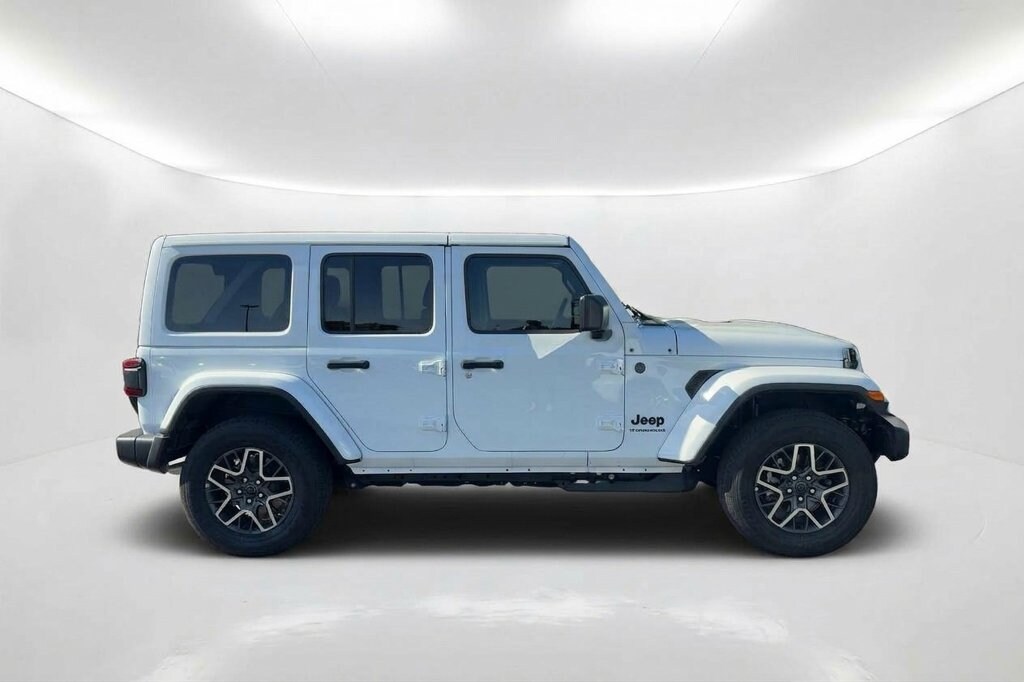 Used 2026 Jeep Wrangler Sahara SUV