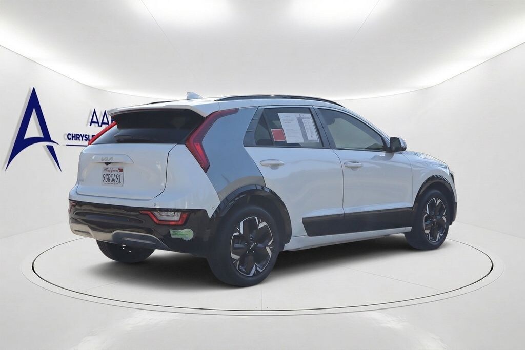 Used 2023 Kia Niro EV Wave SUV