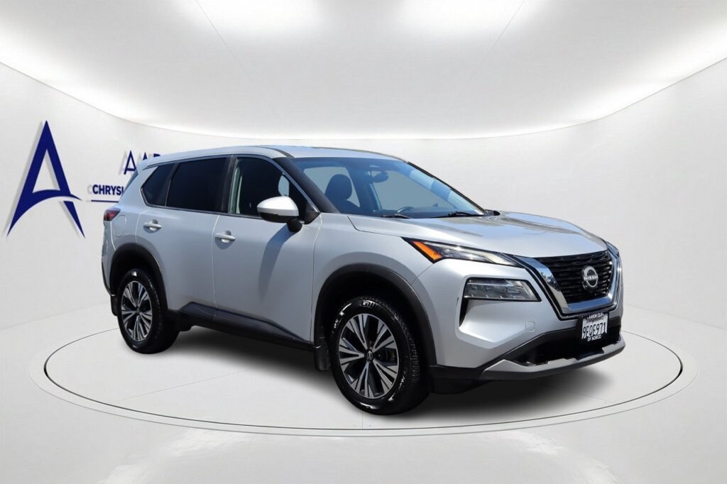 Used 2022 Nissan Rogue SV SUV