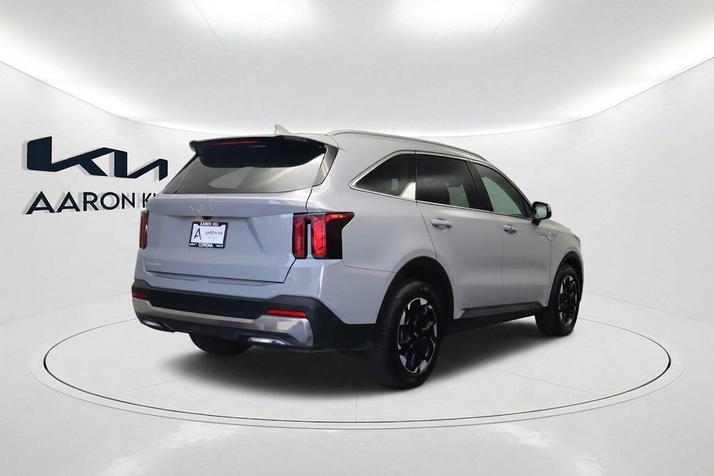 Used 2024 Kia Sorento S SUV