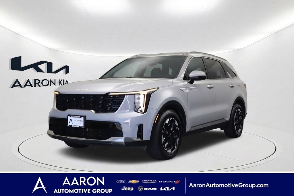 Used 2024 Kia Sorento S SUV