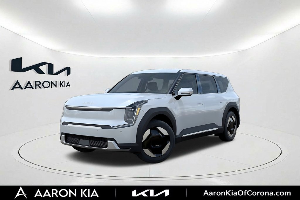2026 Kia EV9 Light Long Range SUV