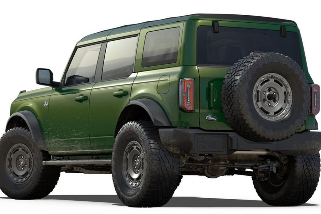 New 2025 Ford Bronco Outer Banks SUV