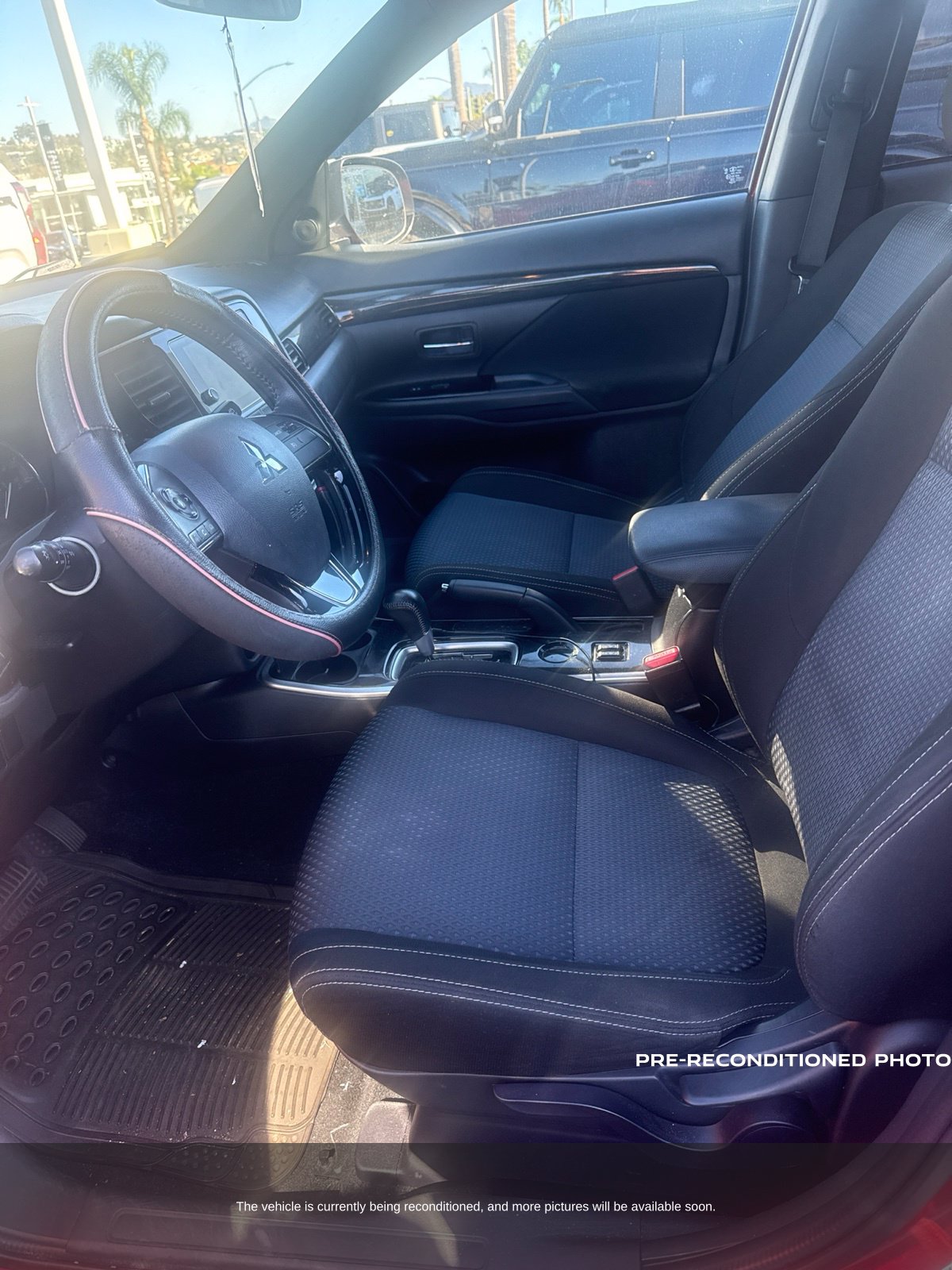 Used 2018 Mitsubishi Outlander LE SUV