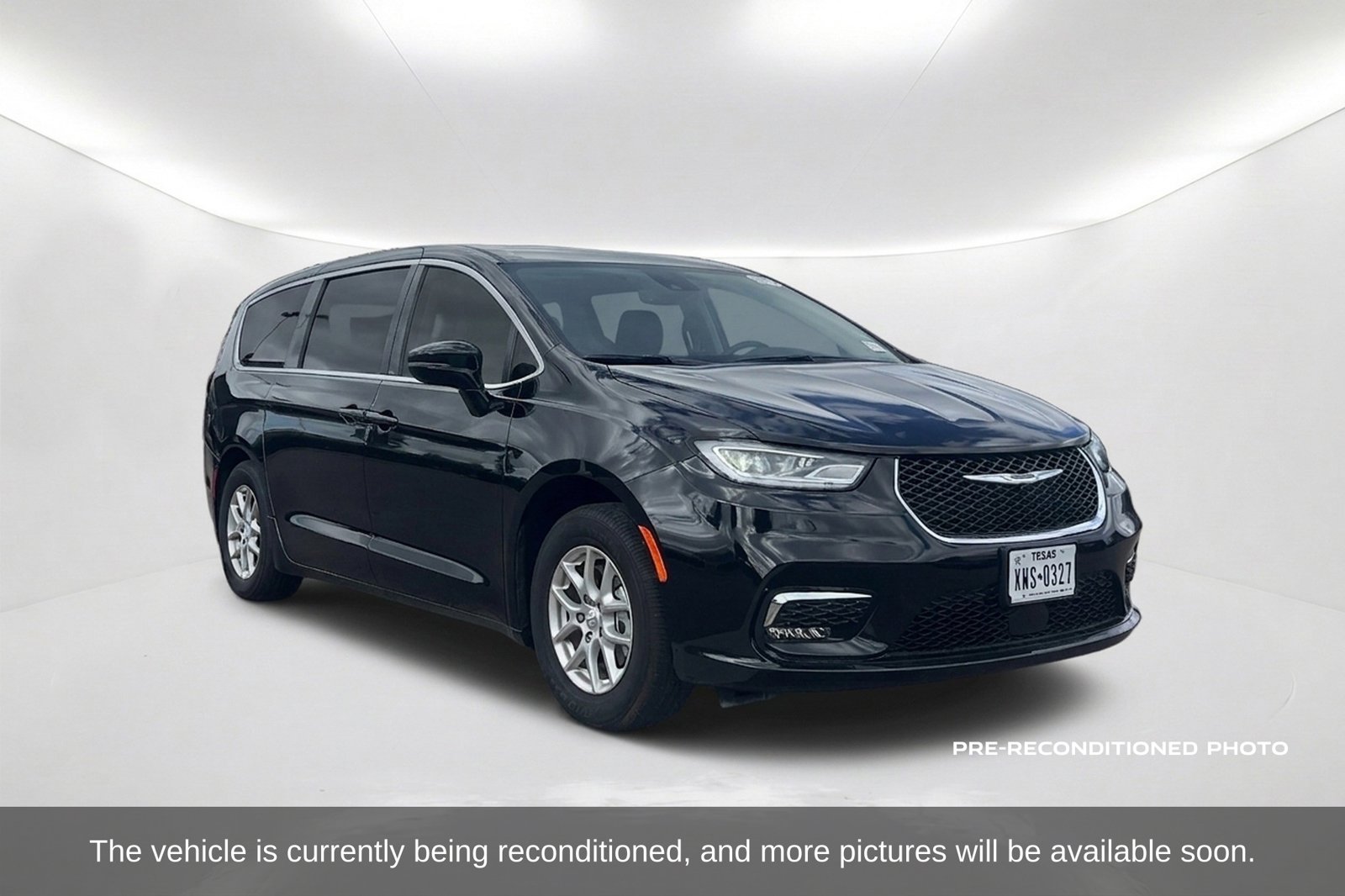Used 2026 Chrysler Pacifica Select Minivan/Van