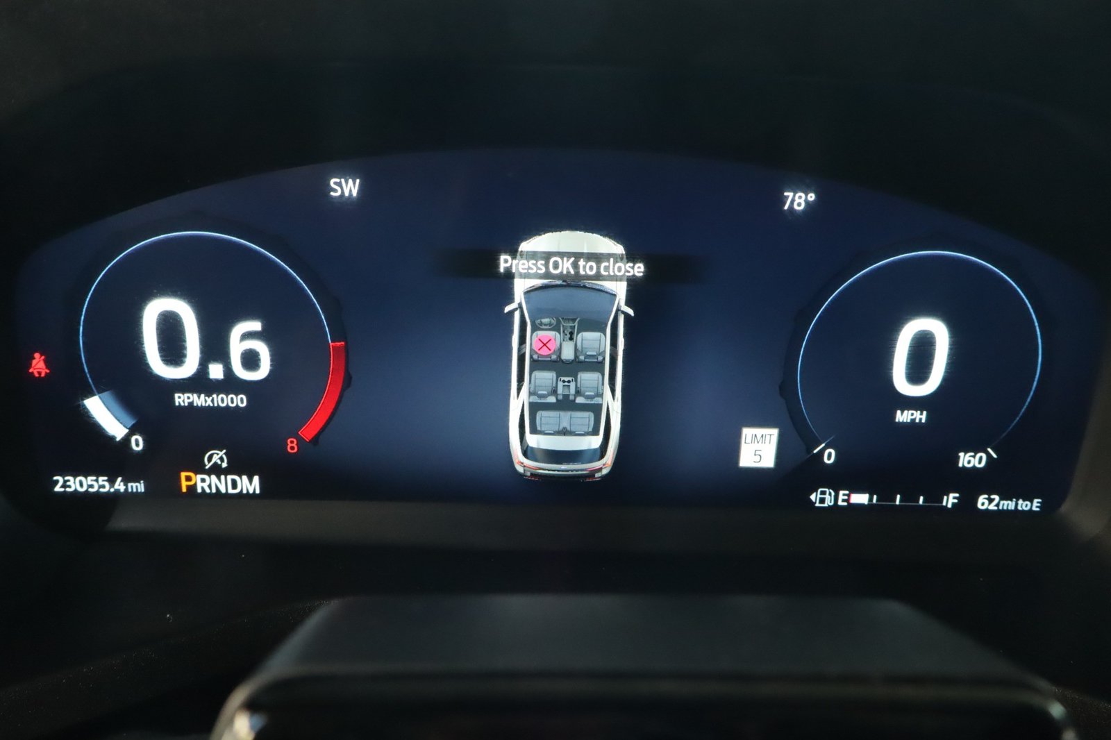 2025 Ford Explorer ST - Photo 23