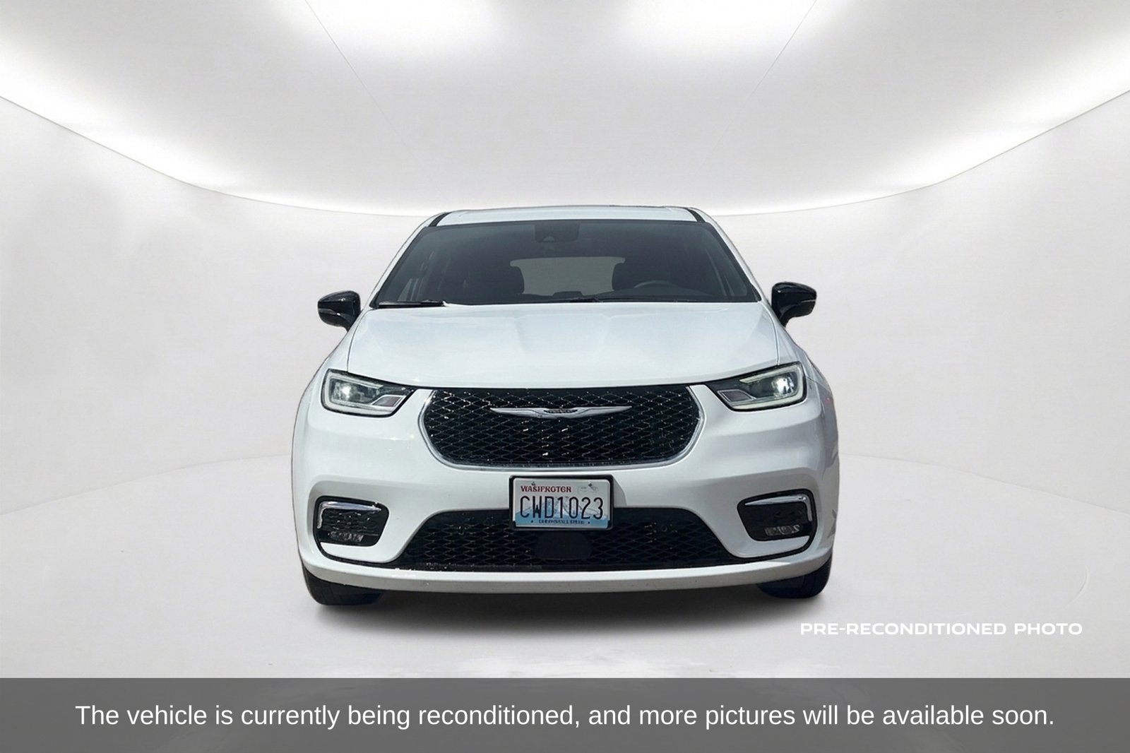 Used 2026 Chrysler Pacifica Select Minivan/Van