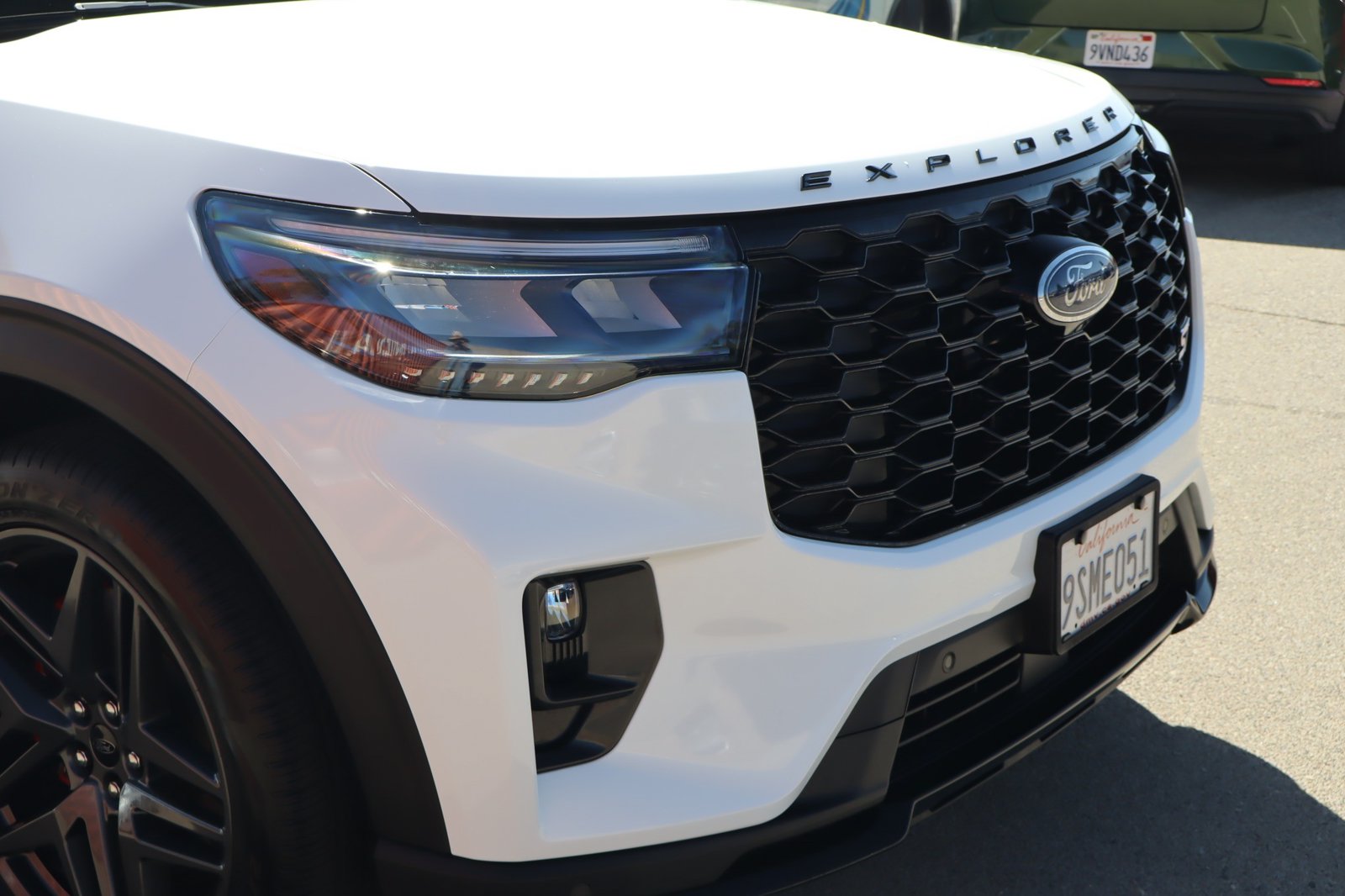 2025 Ford Explorer ST - Photo 9