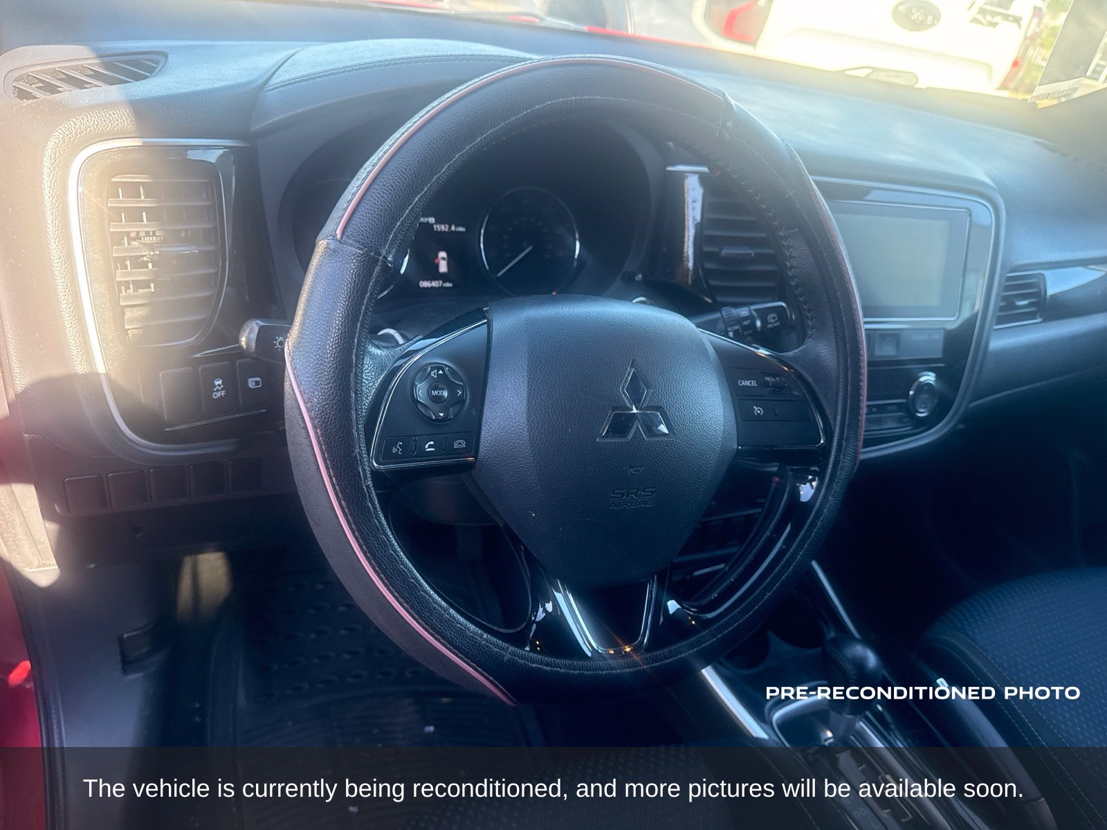 Used 2018 Mitsubishi Outlander LE SUV