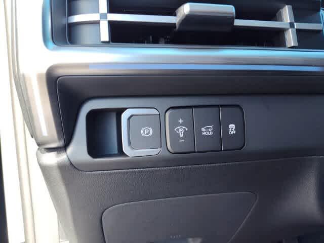 2026 Hyundai Santa Fe Limited - Photo 14