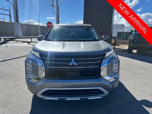 Used 2024 Mitsubishi Outlander SE SUV