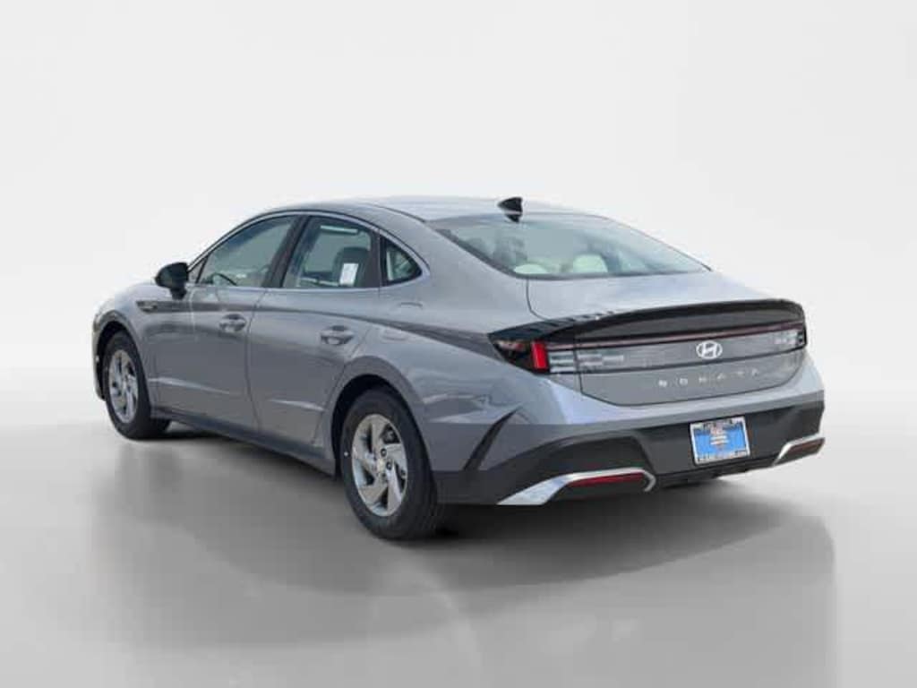 New 2026 Hyundai Sonata SE Sedan