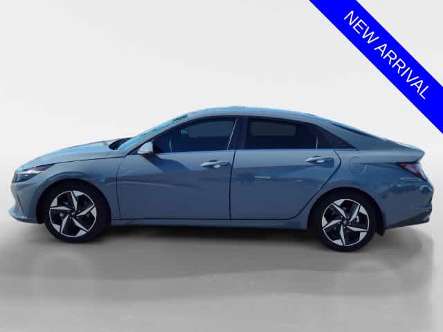 Used 2021 Hyundai Elantra Hybrid Limited Sedan
