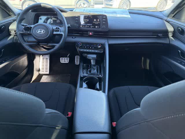 2026 Hyundai Elantra SEL - Photo 5