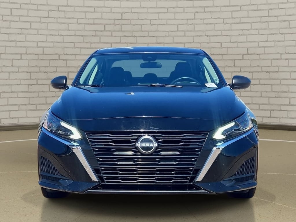 Certified 2025 Nissan Altima 2.5 SV Sedan