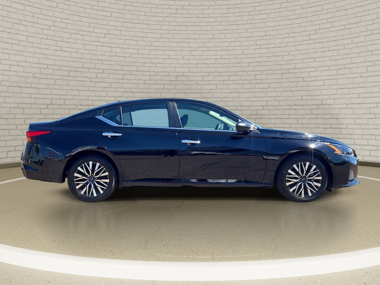 Certified 2025 Nissan Altima 2.5 SV Sedan