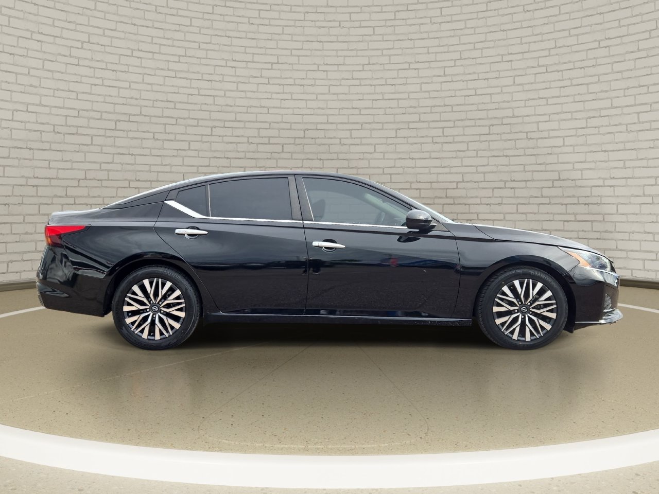 Certified 2023 Nissan Altima 2.5 SV Sedan