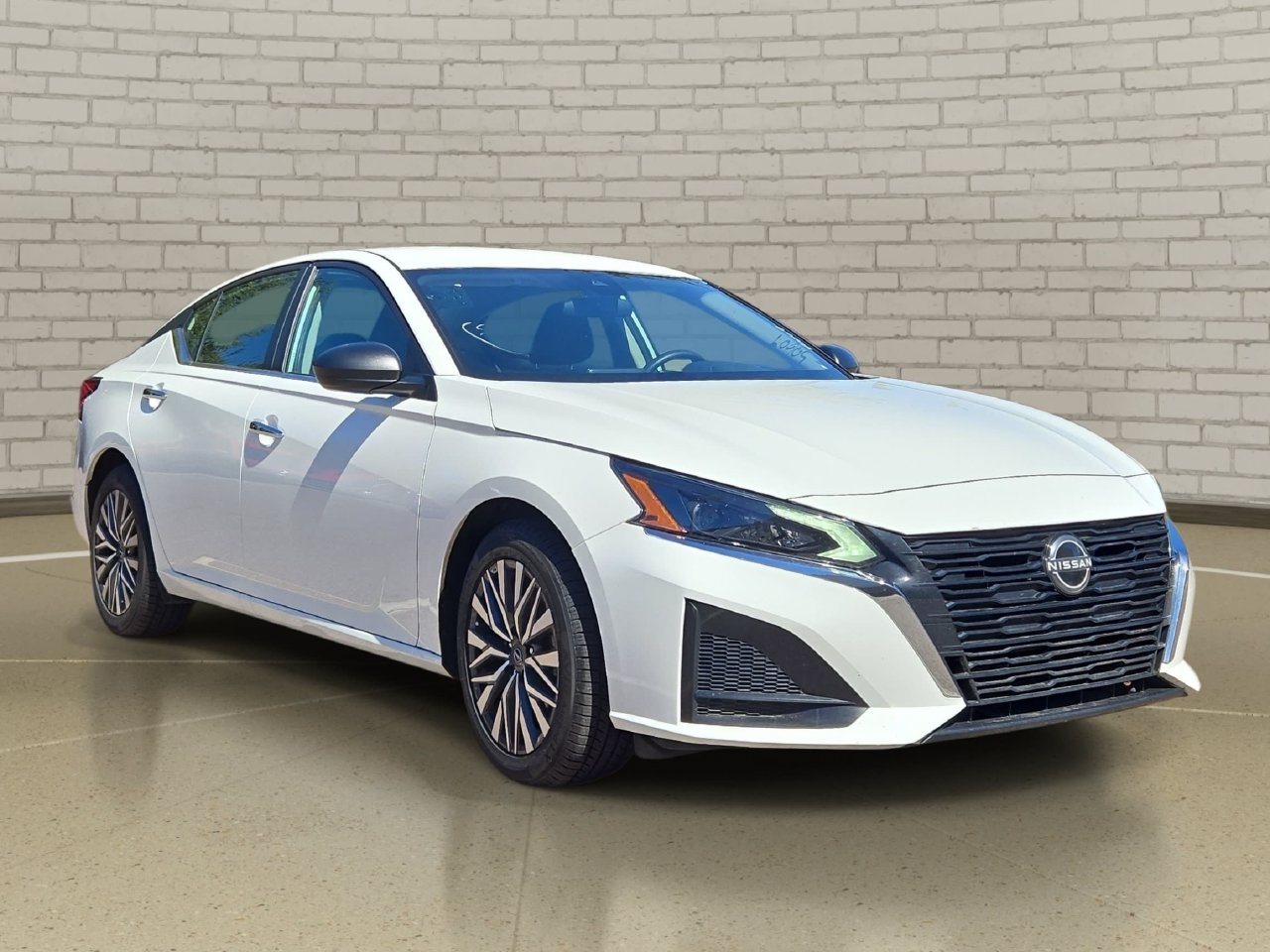 Certified 2025 Nissan Altima 2.5 SV Sedan