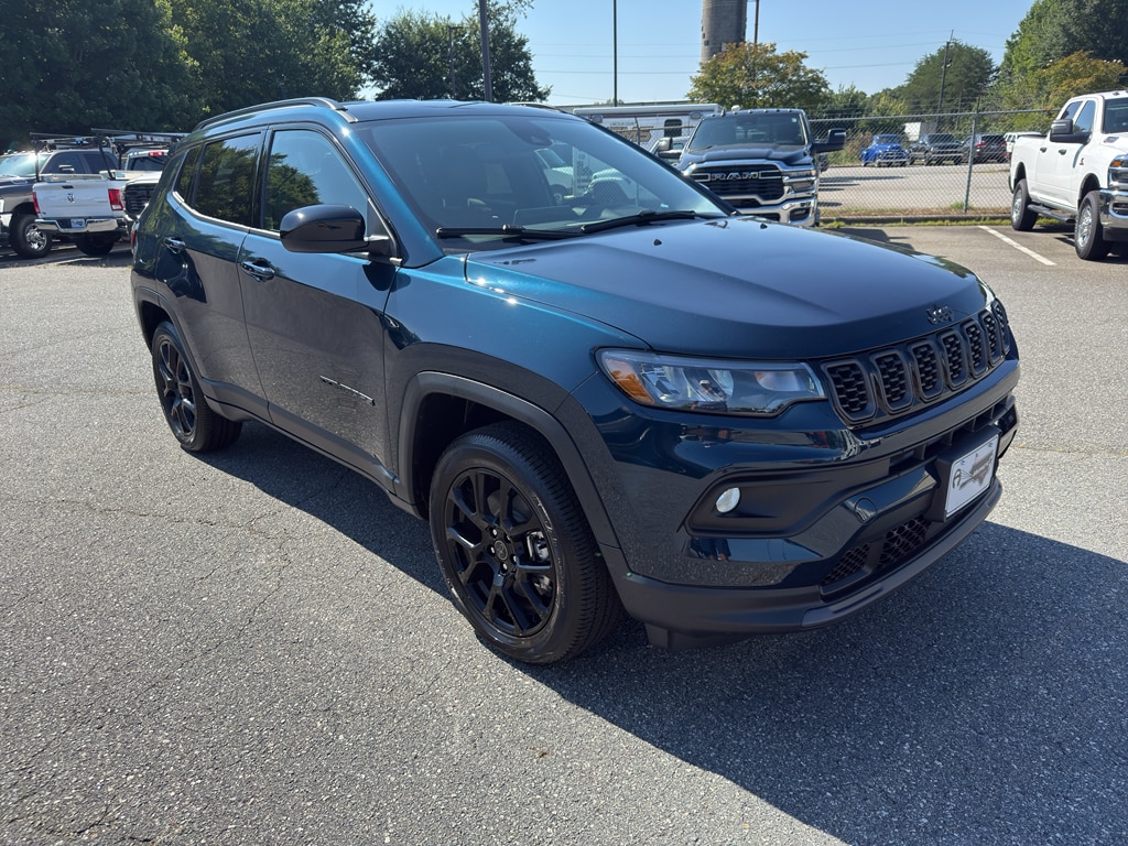 2026 Jeep Compass Latitude Altitude