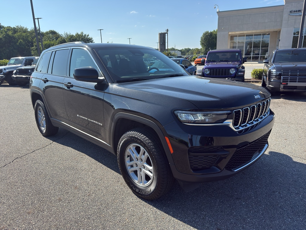 2024 Jeep Grand Cherokee Laredo