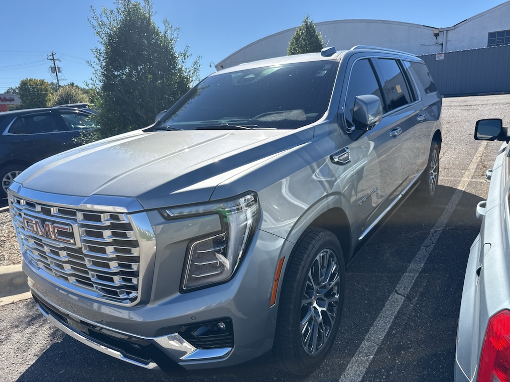 Used 2025 GMC Yukon XL Denali SUV