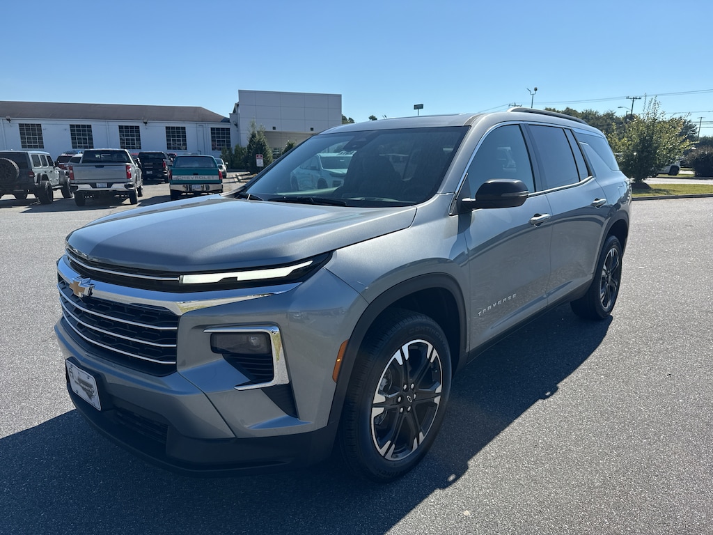 New 2027 Chevrolet Traverse LT SUV