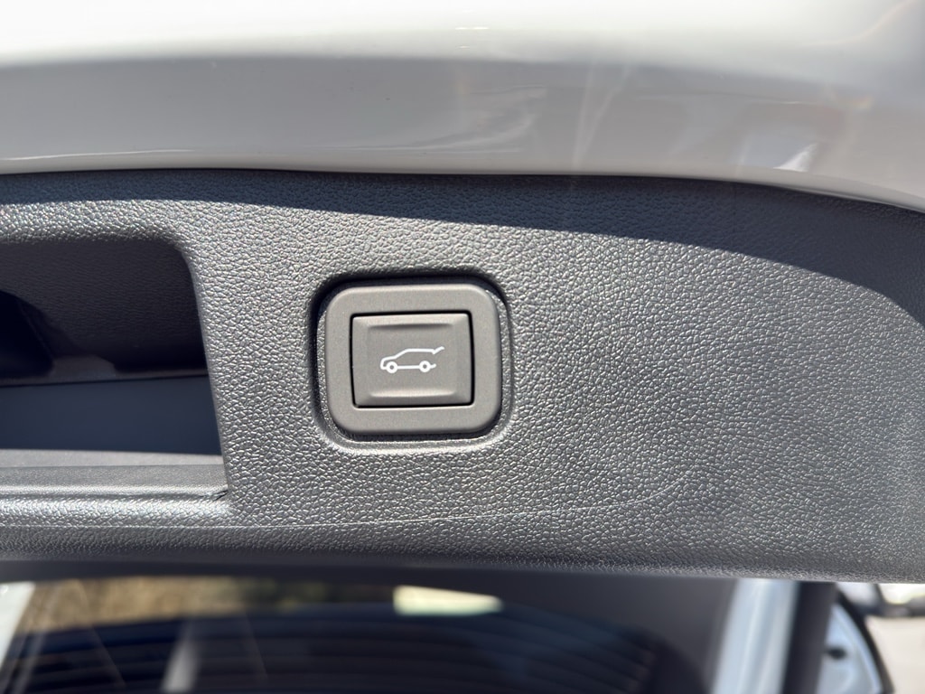 2026 Chevrolet Blazer EV LT - Photo 18