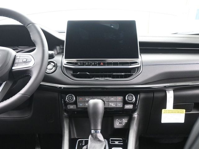 2025 Jeep Compass Latitude - Photo 25