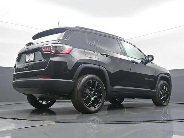 2025 Jeep Compass Latitude - Photo 51