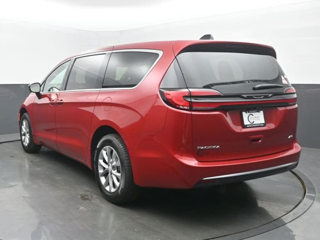 New 2027 Chrysler Pacifica Select Passenger Van