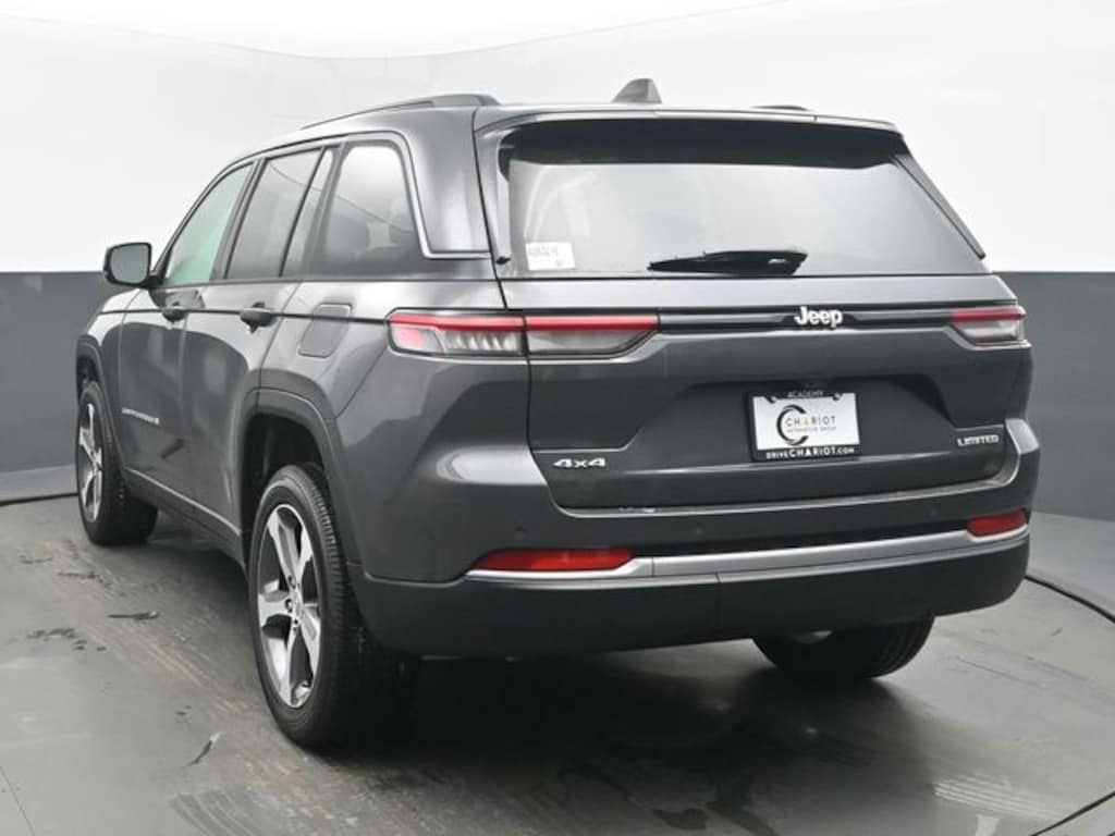 New 2026 Jeep Grand Cherokee Altitude Sport Utility