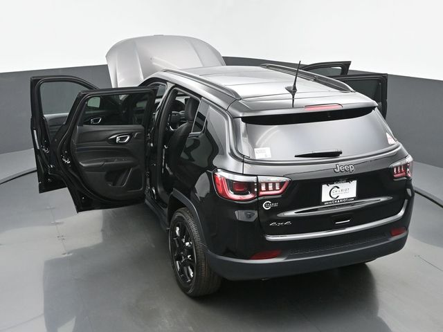 2025 Jeep Compass Latitude - Photo 64
