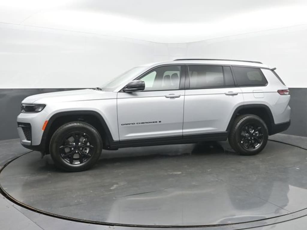 New 2026 Jeep Grand Cherokee L Altitude Sport Utility