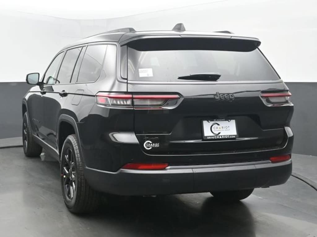 New 2026 Jeep Grand Cherokee L Altitude Sport Utility