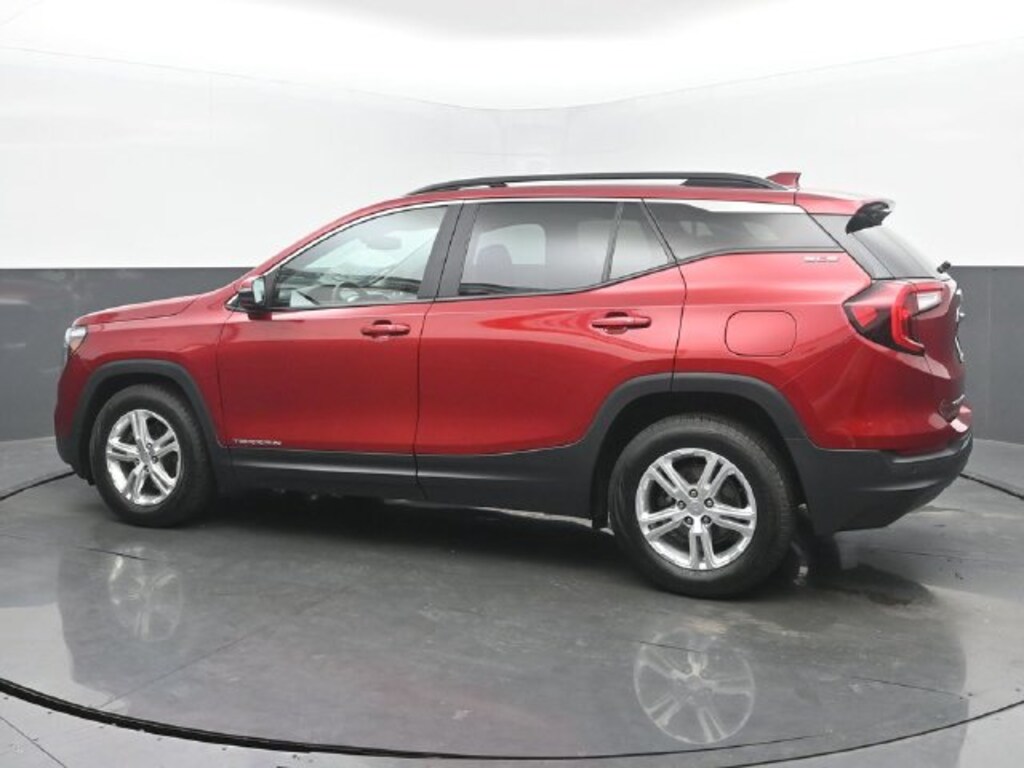 Used 2022 GMC Terrain SLE SUV