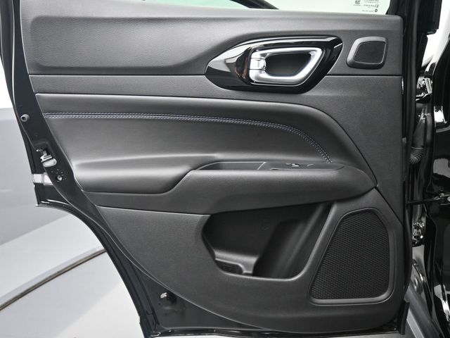 2025 Jeep Compass Latitude - Photo 14
