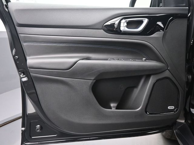2025 Jeep Compass Latitude - Photo 12