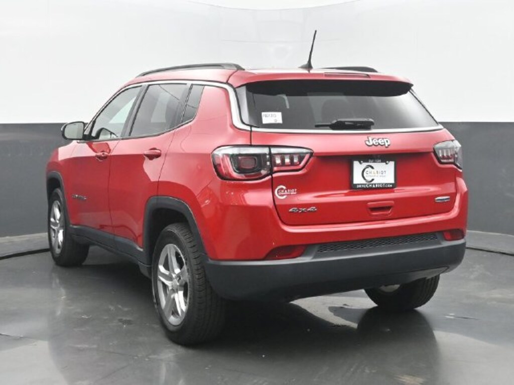 Used 2024 Jeep Compass Latitude SUV