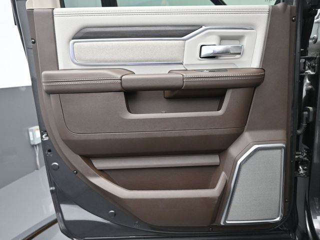 2026 RAM 2500 Laramie - Photo 14