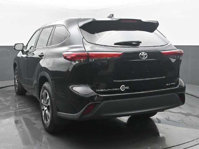 Used 2023 Toyota Highlander XLE SUV