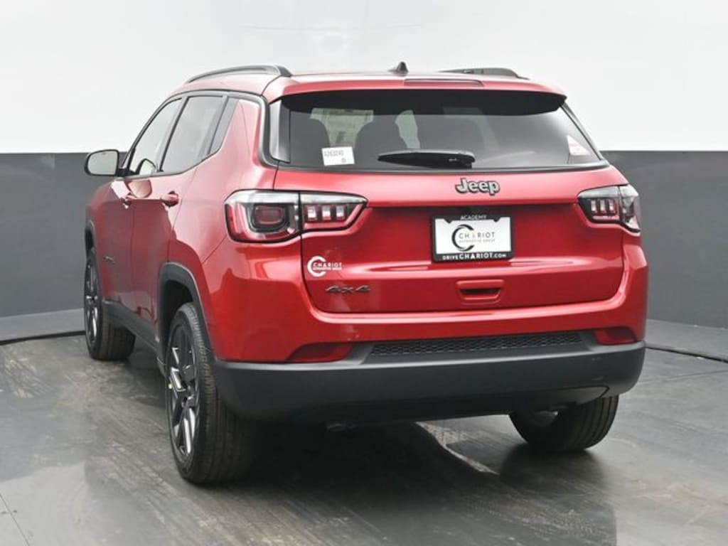 New 2026 Jeep Compass Latitude Sport Utility