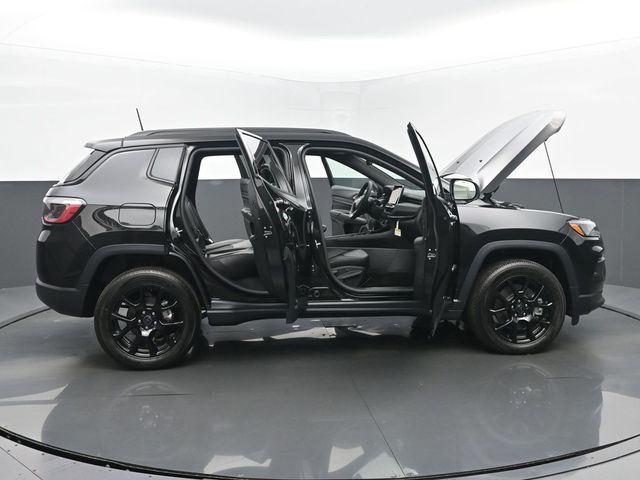 2025 Jeep Compass Latitude - Photo 57