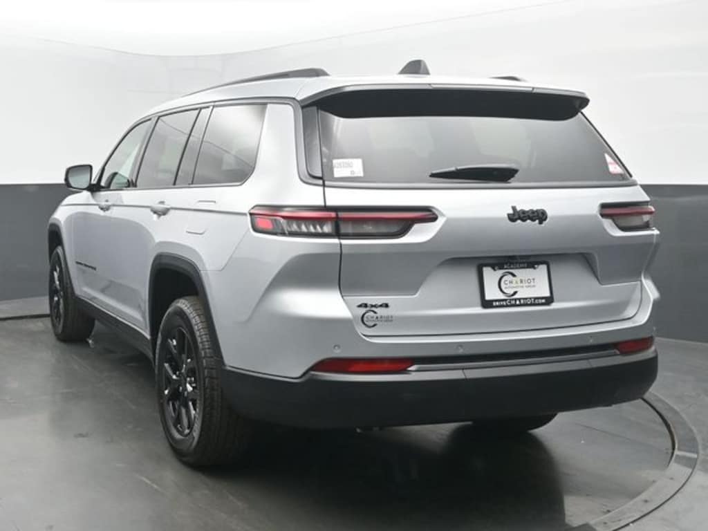 New 2026 Jeep Grand Cherokee L Altitude Sport Utility