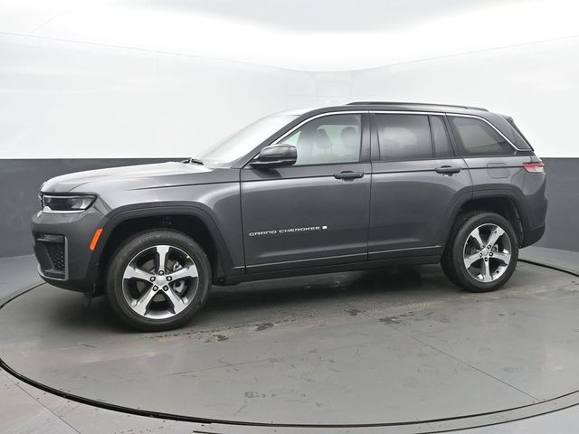 New 2026 Jeep Grand Cherokee Altitude Sport Utility