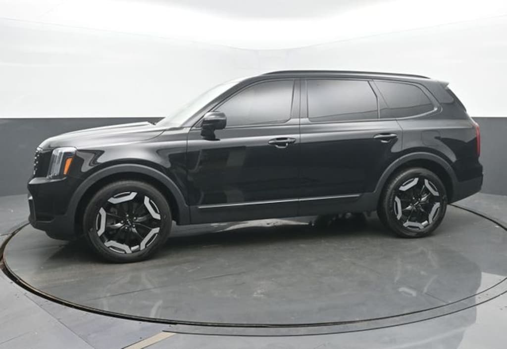 Used 2023 Kia Telluride S SUV