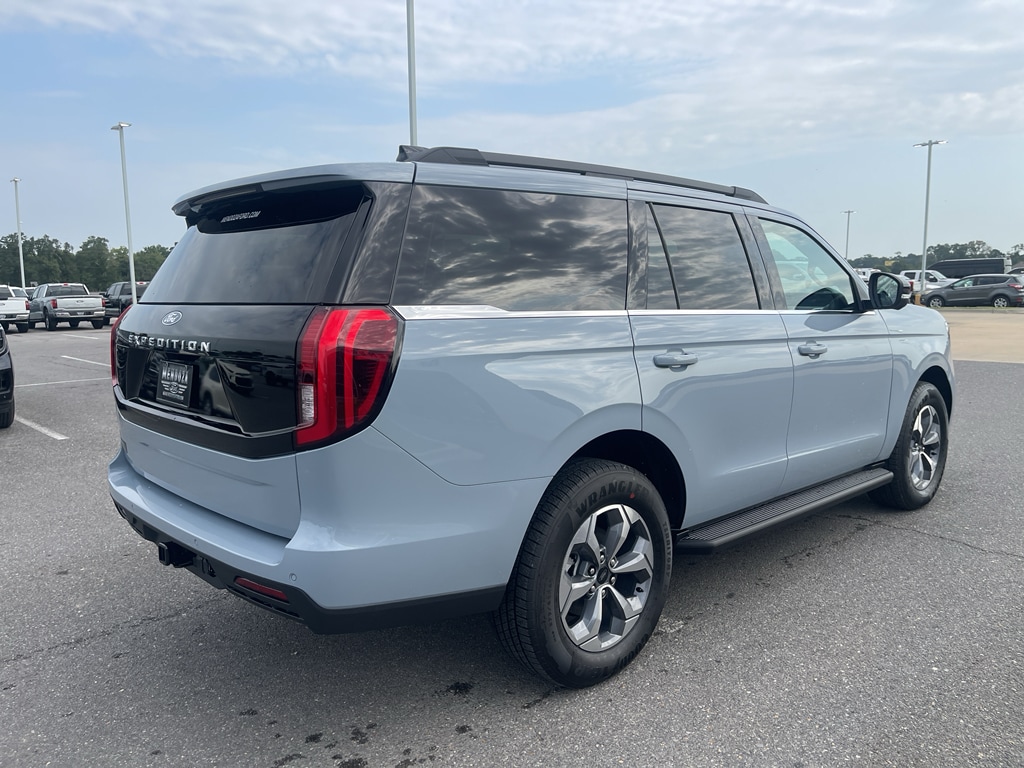 New 2027 Ford Expedition Active Wagon .